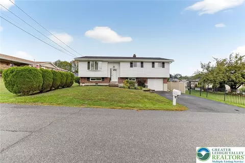2911 Jefferson St, Bethlehem, PA 18020