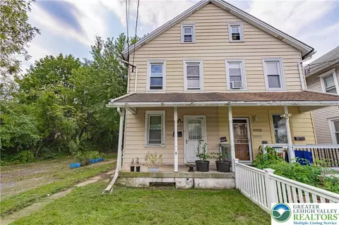 5238 Pennsylvania St, Cementon, PA 18052