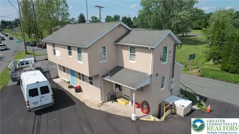 5722 S Kings Hwy, Zionsville, PA 18092