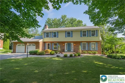 1434 Colgate Dr, Bethlehem, PA 18017