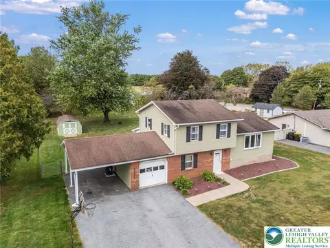 6565 Paupack Ln, Bethlehem, PA 18017 photo 8