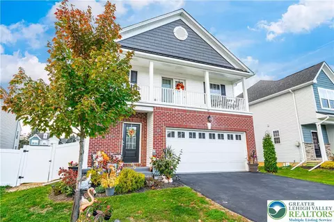 314 Kingsbarns Ln, Northampton, PA 18067