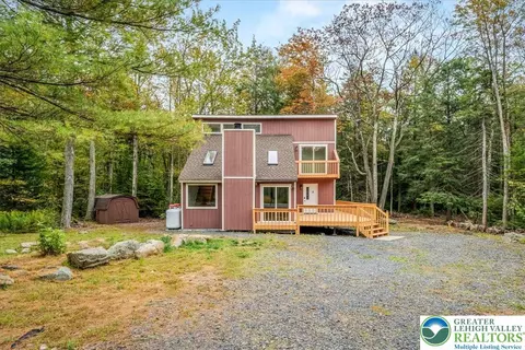 234 Viceroy Cir, Coolbaugh Twp, PA 18466