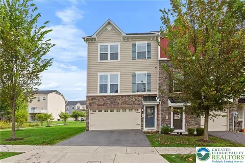 2376 Cook Dr, Easton, PA 18045