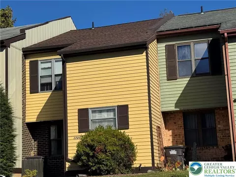 1721 Sequoia Ct, Allentown, PA 18104