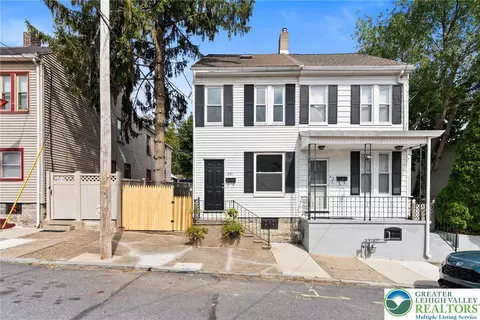 821 Jackson St, Easton, PA 18042