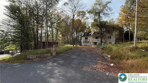 2982 Grace Ter, Coolbaugh Twp, PA 18466