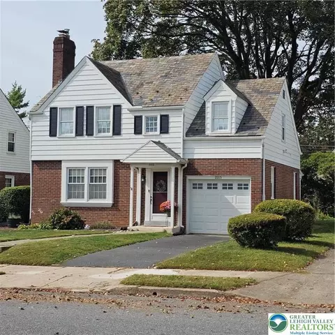 2213 Montgomery St, Bethlehem, PA 18017