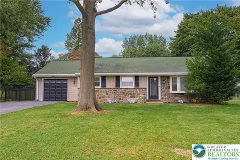 41 Roosevelt Blvd, Lancaster, PA 17601