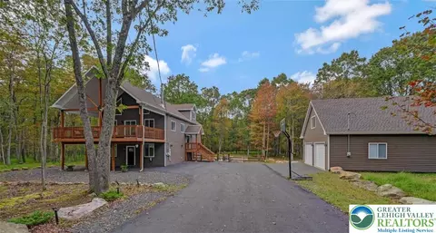 77 Lucretius Trl, Albrightsville, PA 18210