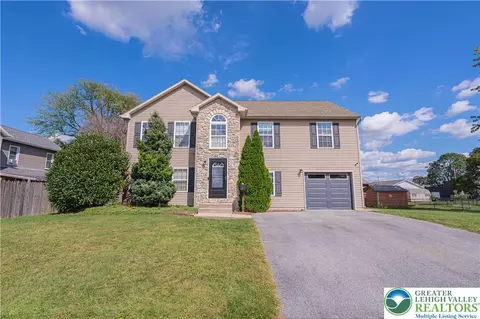 2117 2nd Ave, Whitehall Twp, PA 18052