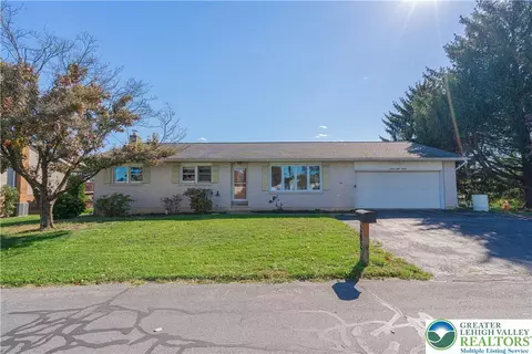 2820 Keystone St, Bethlehem, PA 18020
