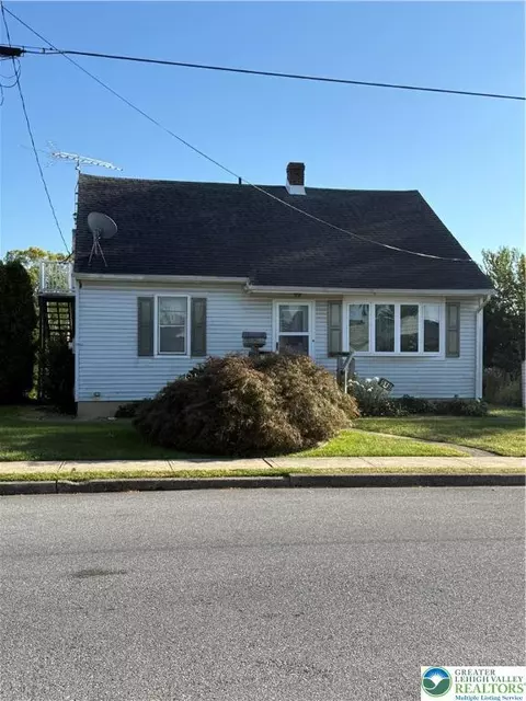 518 E 2nd St, Northampton, PA 18067