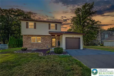416 7th St, Bangor, PA 18013