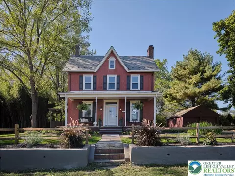 865 Sherers Hill Rd, Riegelsville, PA 18077