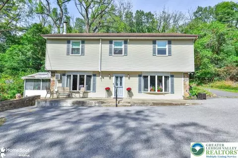 445 Morvale Rd, Williams Twp, PA 18042