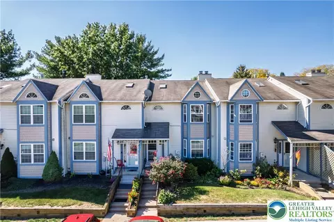 114 Franklin Ct, Bethlehem, PA 18020