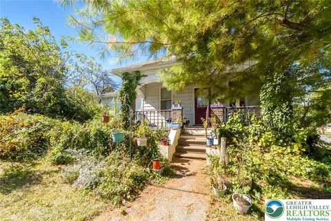 6348 3rd Ave, Bangor, PA 18013