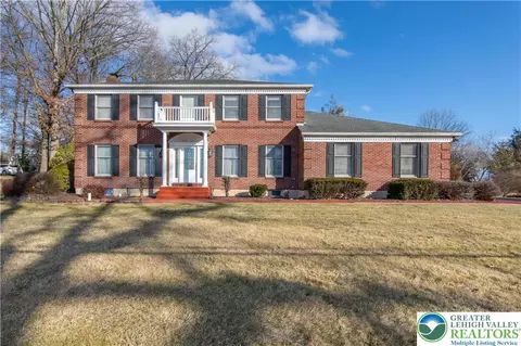 656 Daniels Rd, Nazareth, PA 18064