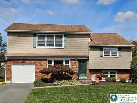 2743 Queen St, Palmer Township, PA 18045