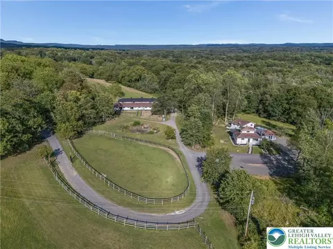 1855 Ridge Rd, Bangor, PA 18013