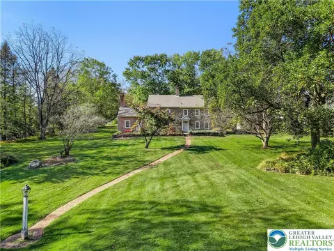 1701 Chain Dam Rd, Palmer Township, PA 18045