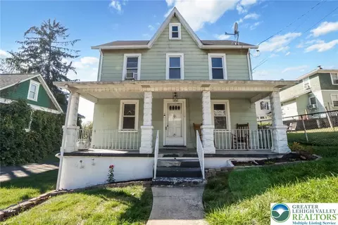 514 New St, Nazareth, PA 18064