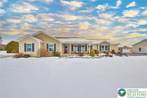 3341 Buckskin Ln, Danielsville, PA 18038