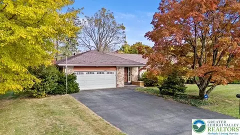 655 Americus Dr, Allentown, PA 18103