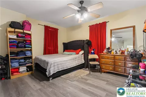 Bedroom - 128 E Spruce St, Bethlehem, PA 18018 photo 3 of 5