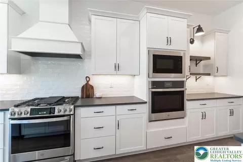 Kitchen - 6844 Smith Ct #38/12/0, Bath, PA 18014 photo 5 of 10