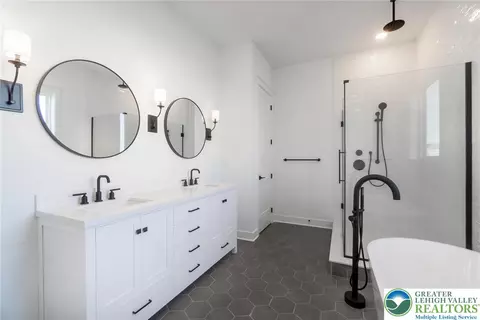 Bath - 6844 Smith Ct #38/12/0, Bath, PA 18014 photo 7 of 11