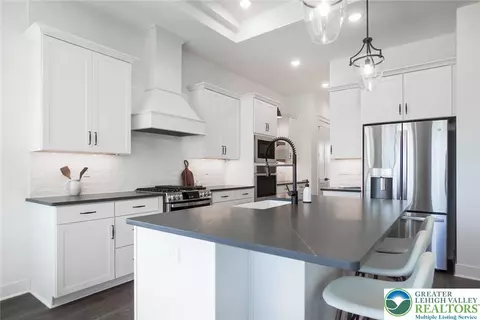 Kitchen - 6844 Smith Ct #38/12/0, Bath, PA 18014 photo 9 of 10