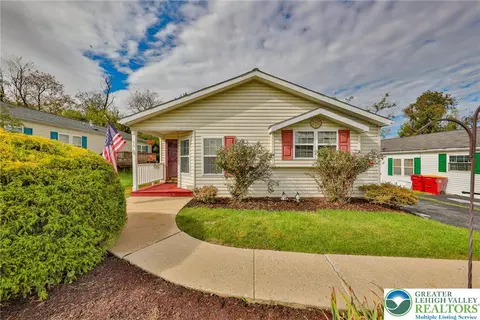 55 Penny Ln, Forks Twp, PA 18040