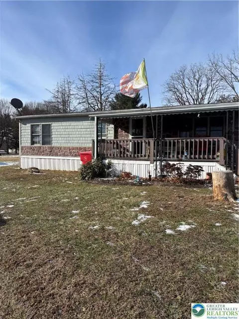 1034 Cherrytree Xing, Macungie Twp, PA 18031