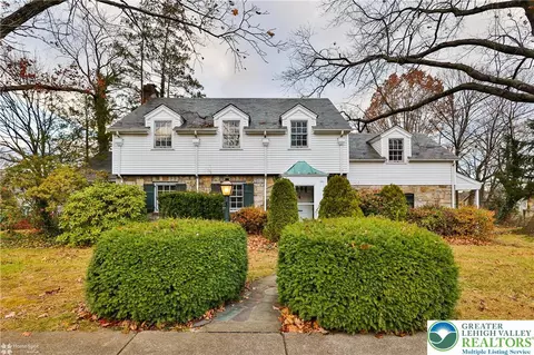 1104 Raymond Ave, Bethlehem, PA 18018