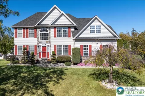 851 Mohican Dr, Forks Twp, PA 18040