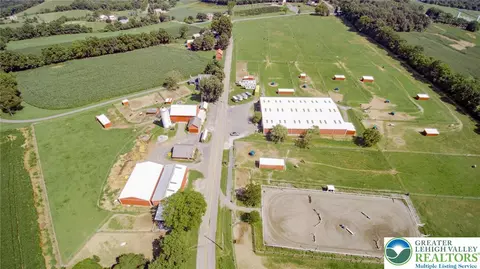 5727 Youngs Hill Rd, Forks Twp, PA 18040