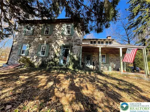 1254 River Rd, Mount Bethel, PA 18343