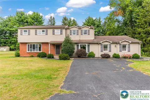 6401 Fir Rd, Allentown, PA 18104