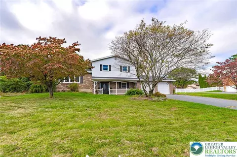 7523 Franks Dr, Bath, PA 18014