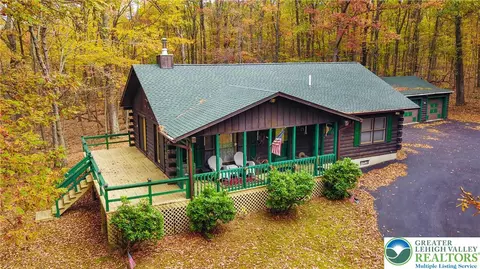 3714 Wysteria Ln, East Stroudsburg, PA 18302