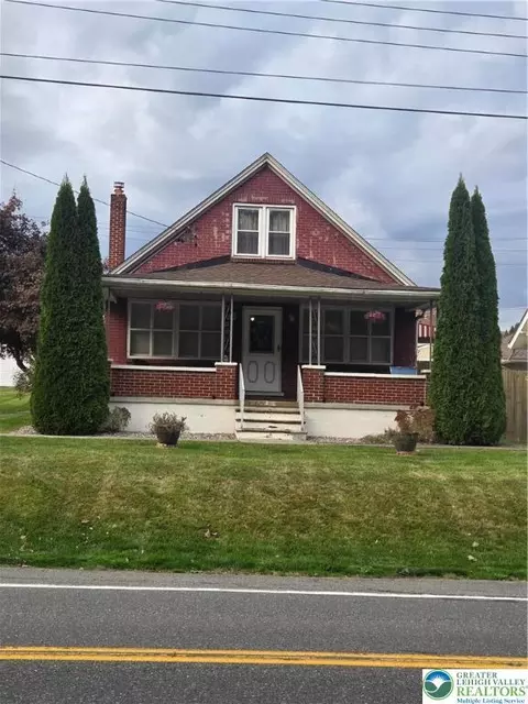 511 E Lawn Rd, Nazareth, PA 18064