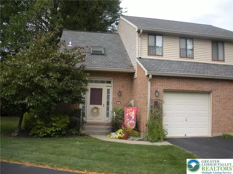 20 Butztown Rd #1, Bethlehem, PA 18020