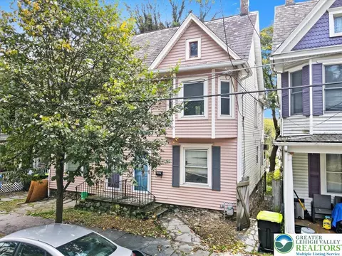 507 Thomas St, Stroudsburg, PA 18360