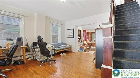 705 E 6th St, Bethlehem, PA 18015 photo 4