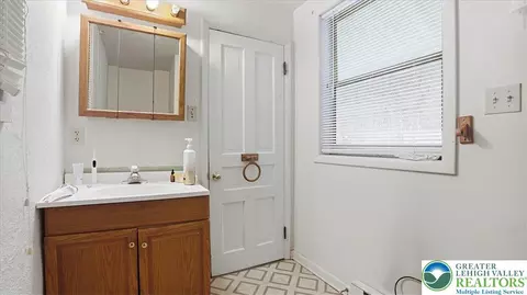 705 E 6th St, Bethlehem, PA 18015 photo 27