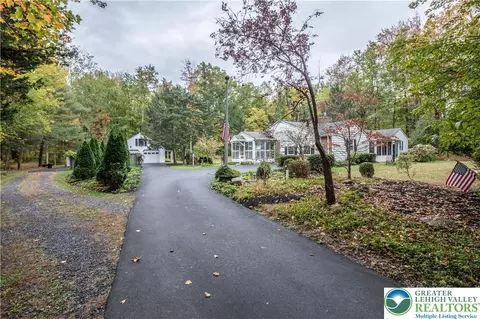 2265 Mill Hill Rd, Quakertown, PA 18951