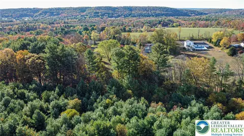 View/Area - 160 Grassy Rd, Kresgeville, PA 18333 photo 2 of 6