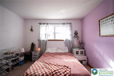 Bedroom - 160 Grassy Rd, Kresgeville, PA 18333 photo 9 of 10